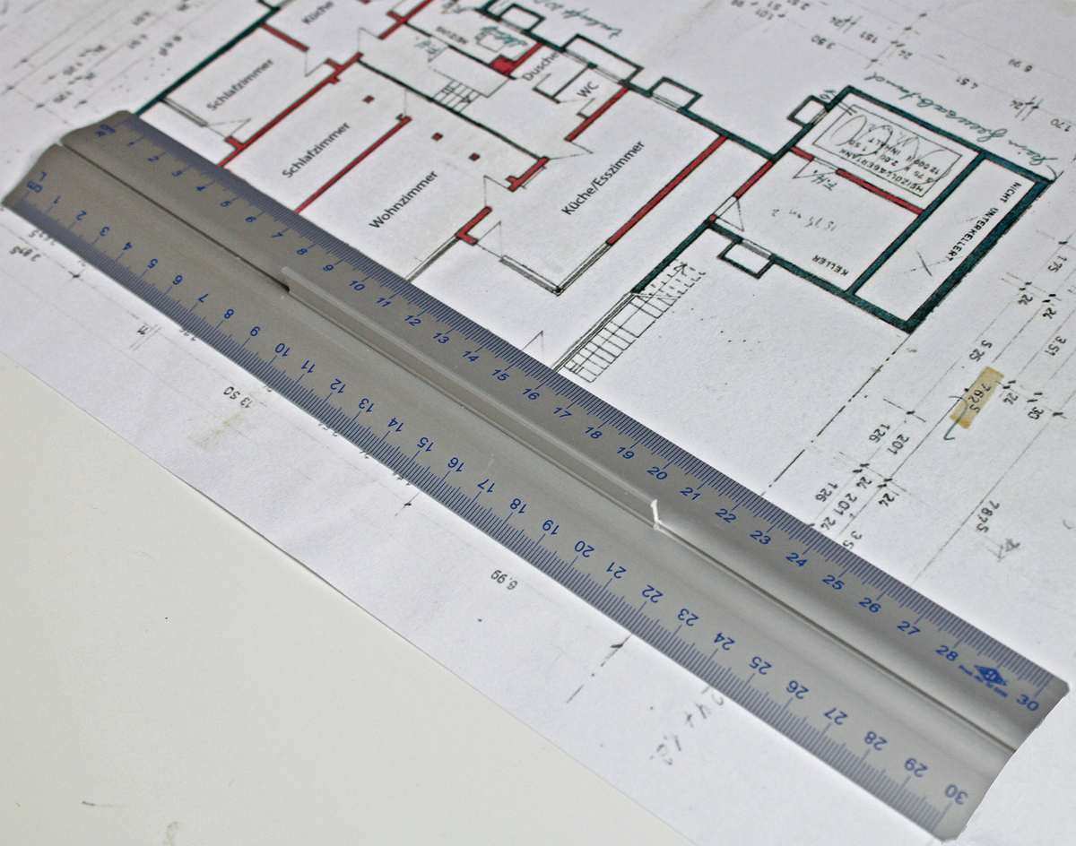 WEDO® Aluminium-Lineal mit Griff 30 cm - für Rechts- und Linkshänder silber